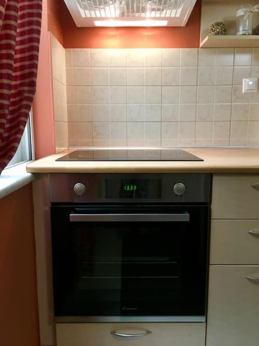 Central Spacious Apartment 70Sqm Tripoli Luaran gambar